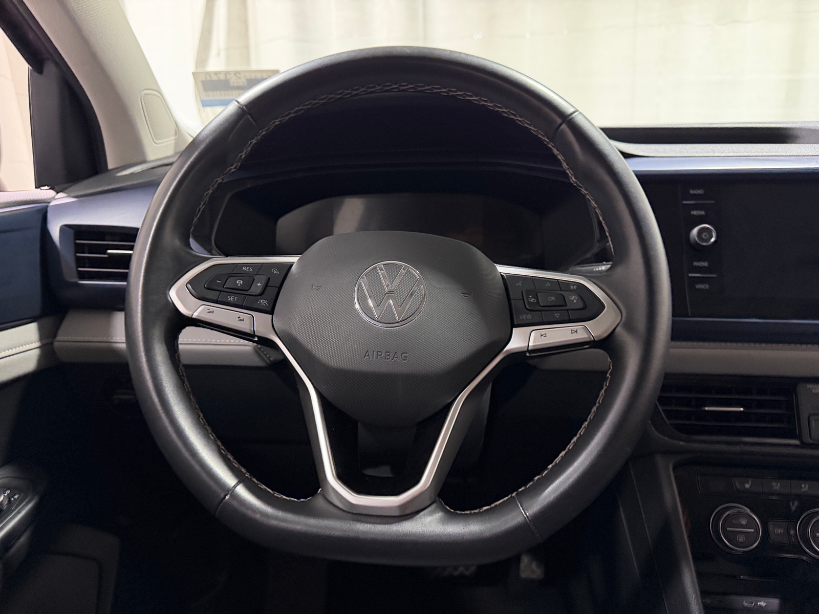 Thumbnail: 2024 Volkswagen Taos - 5