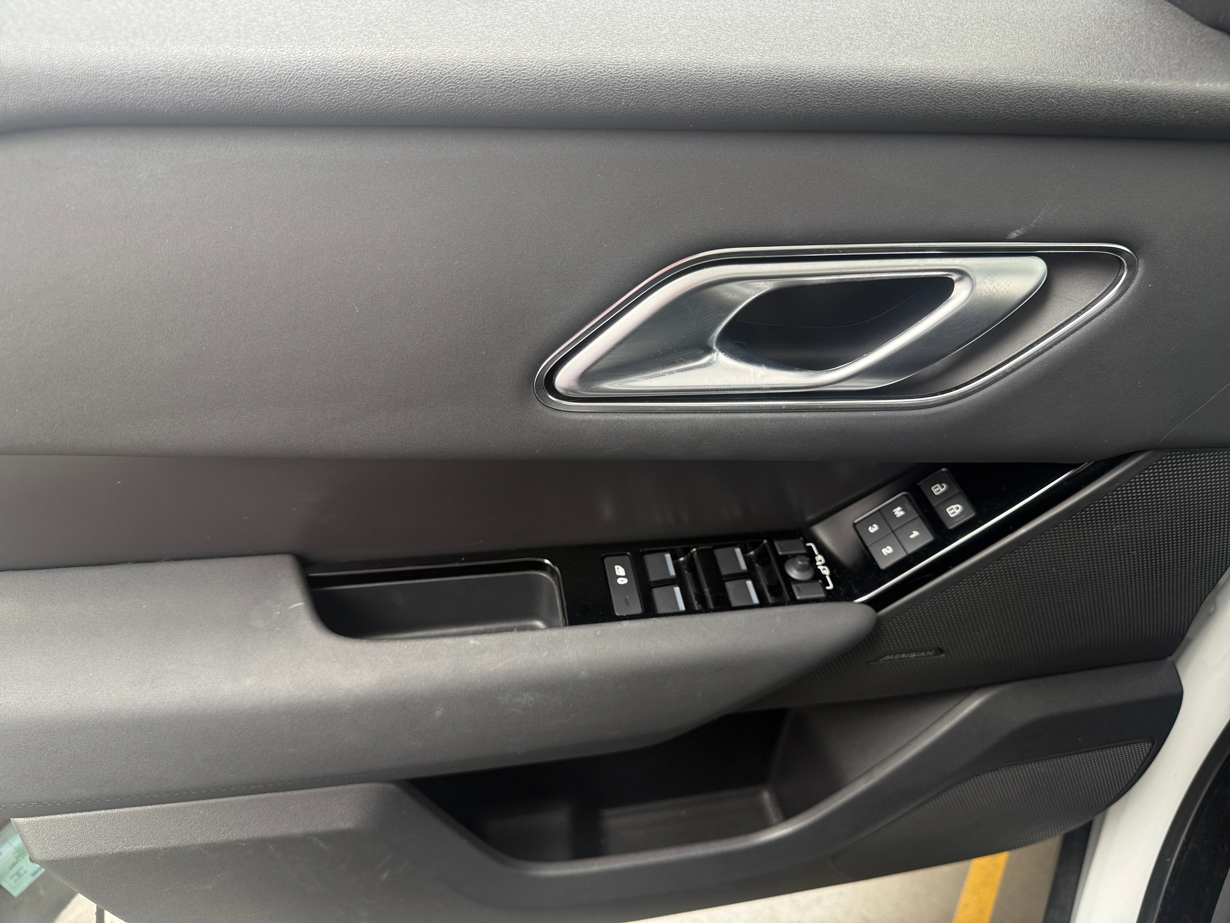 2025 Land Rover Range Rover Velar