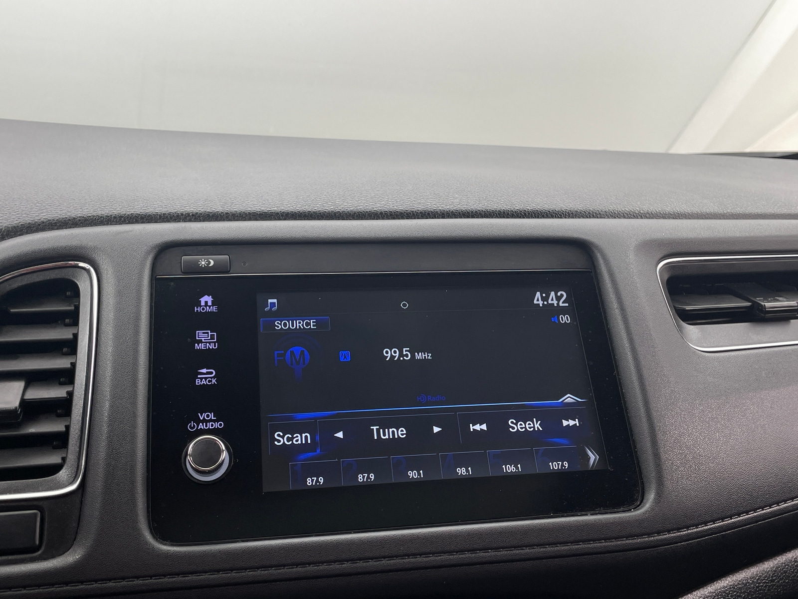 Thumbnail: 2022 Honda HR-V - 4