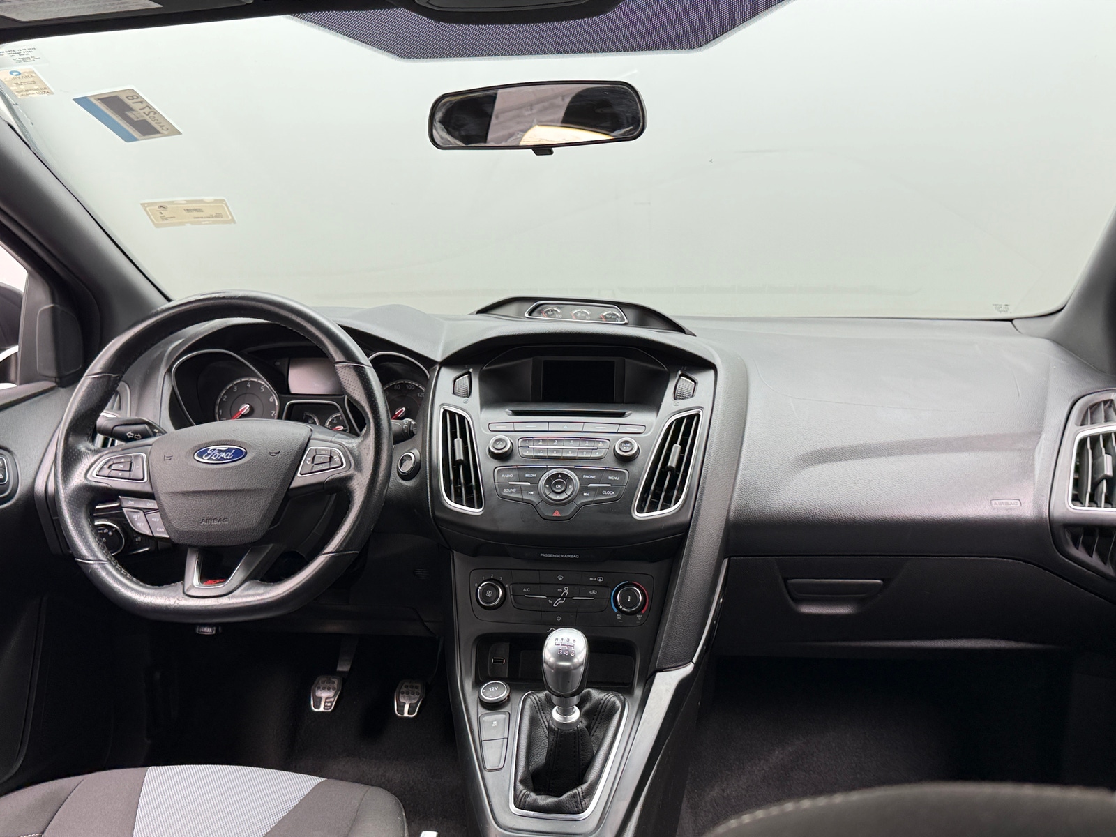 Thumbnail: 2015 Ford Focus - 3