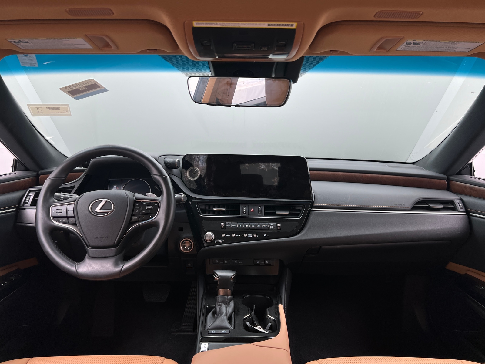 Thumbnail: 2024 Lexus ES - 3