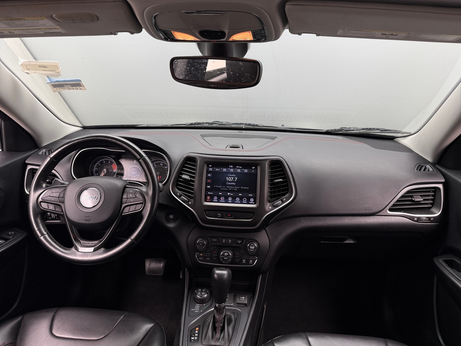 Thumbnail: 2020 Jeep Cherokee - 3