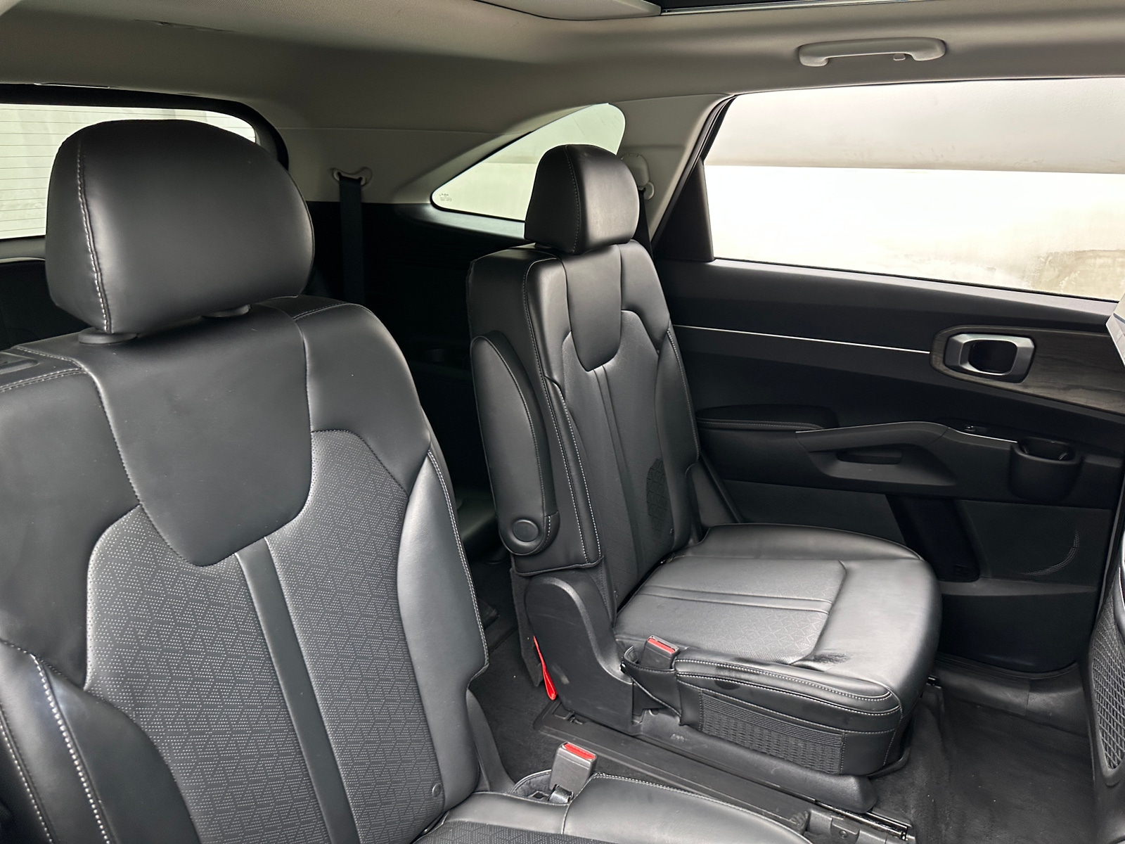 Thumbnail: 2022 Kia Sorento - 5