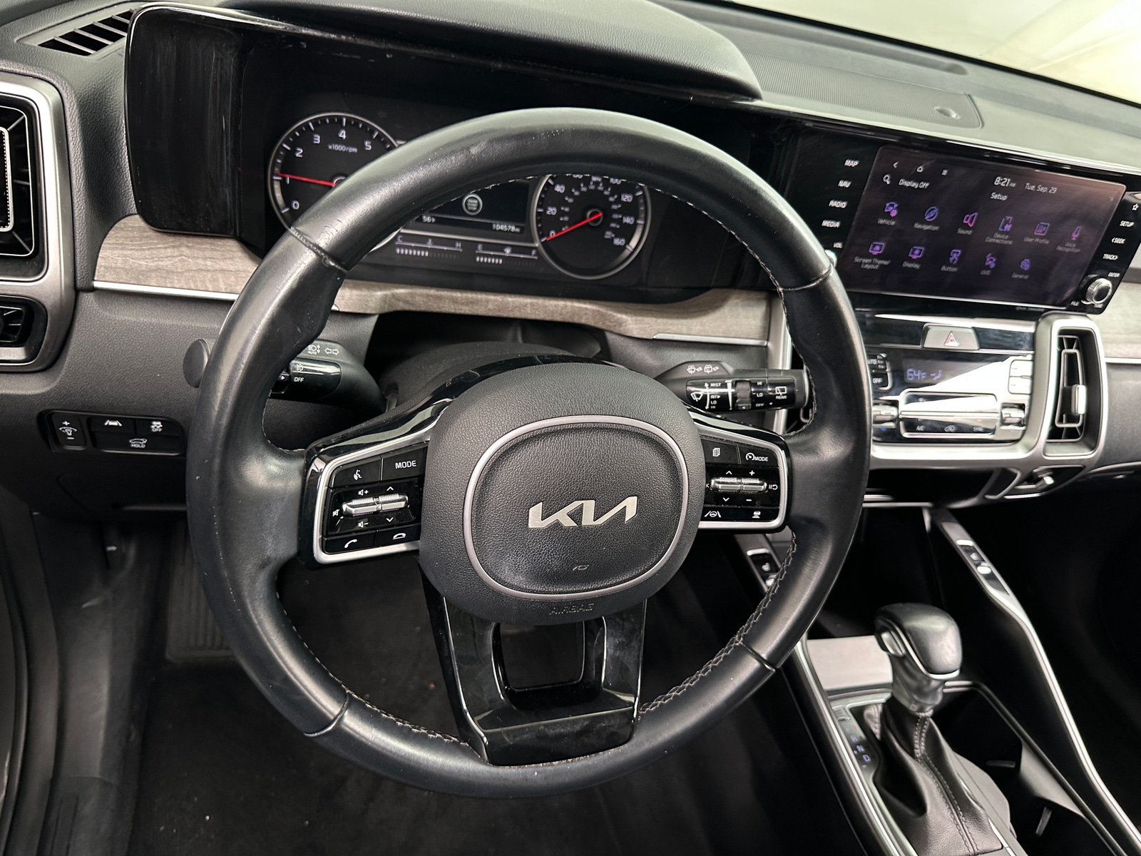 Thumbnail: 2022 Kia Sorento - 4
