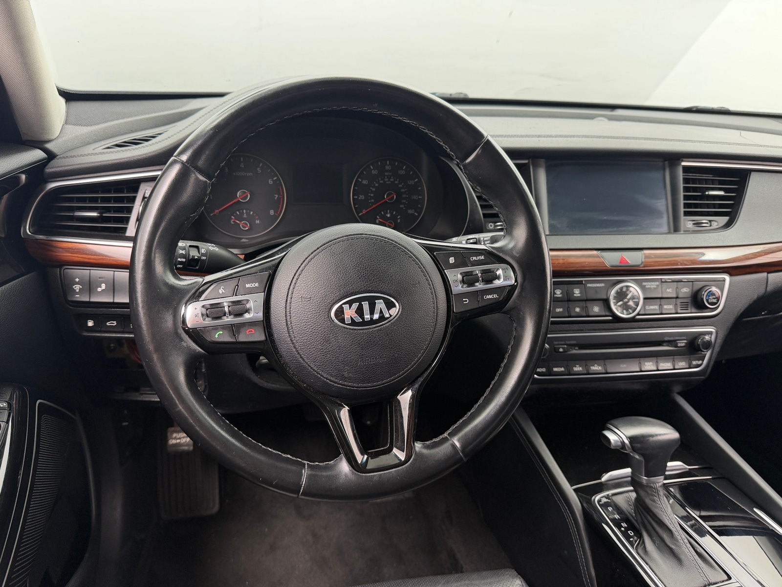 Thumbnail: 2017 Kia Cadenza - 4