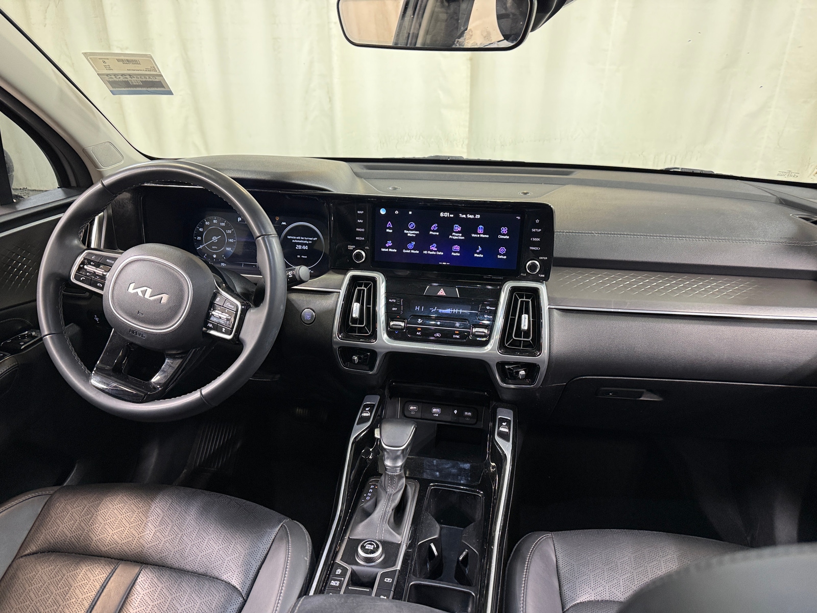 Thumbnail: 2023 Kia Sorento - 2