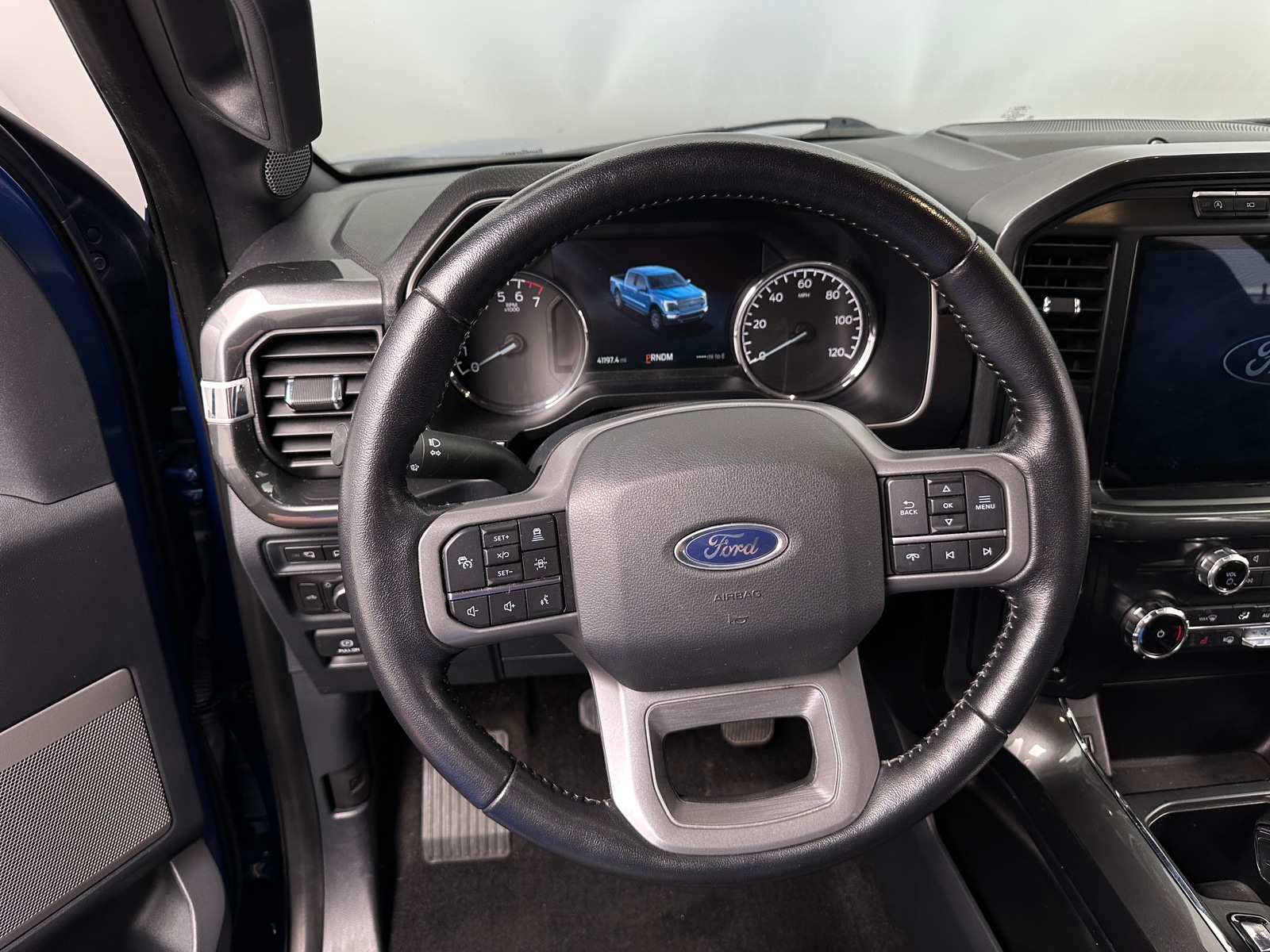 Thumbnail: 2022 Ford Econoline - 5