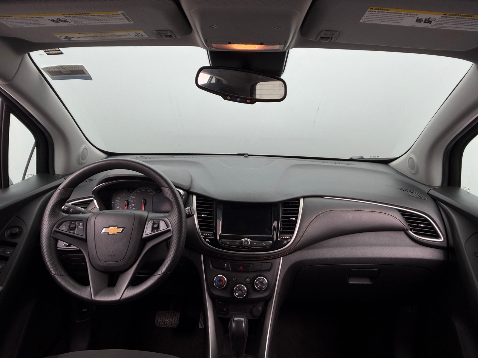 Thumbnail: 2022 Chevrolet Trax - 3