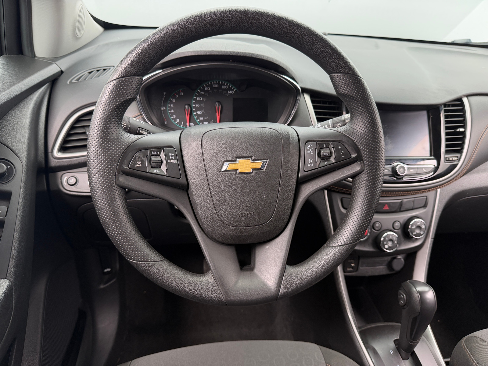 Thumbnail: 2022 Chevrolet Trax - 5