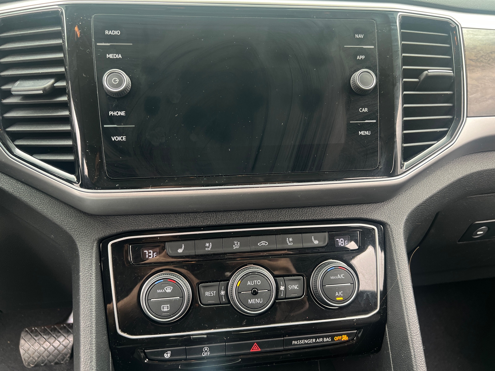 Thumbnail: 2019 Volkswagen Atlas - 4