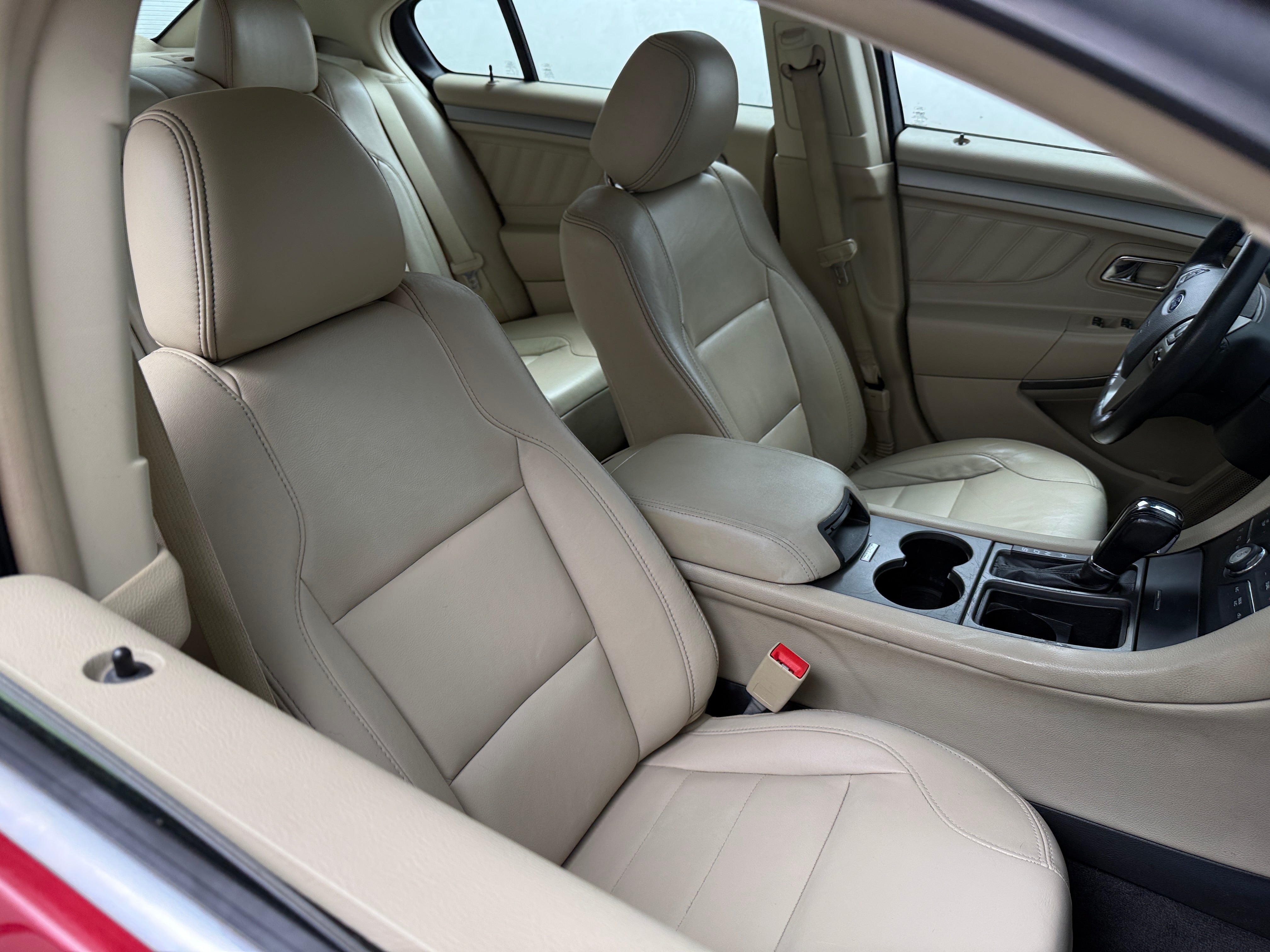 2018 Ford Taurus