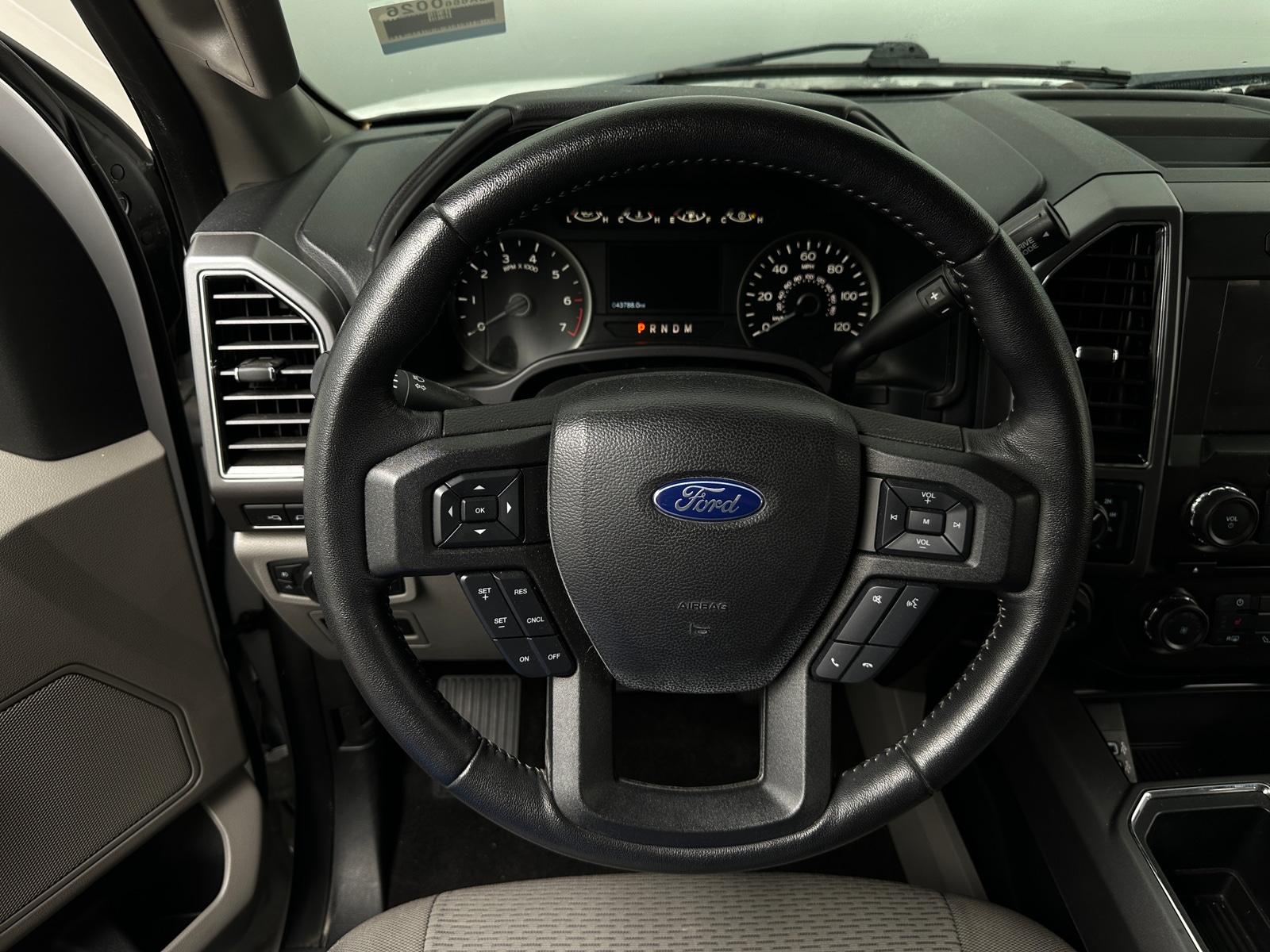 Thumbnail: 2018 Ford Econoline - 5
