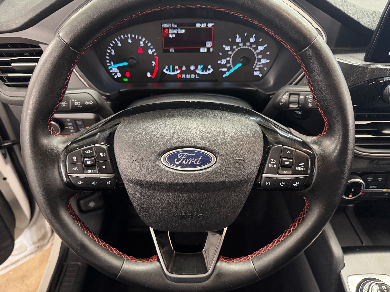 Thumbnail: 2022 Ford Escape - 4