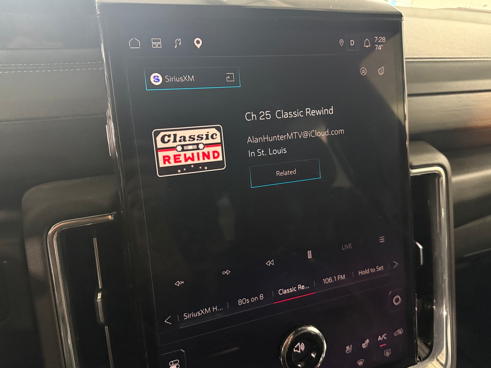 Thumbnail: 2025 GMC Yukon - 3