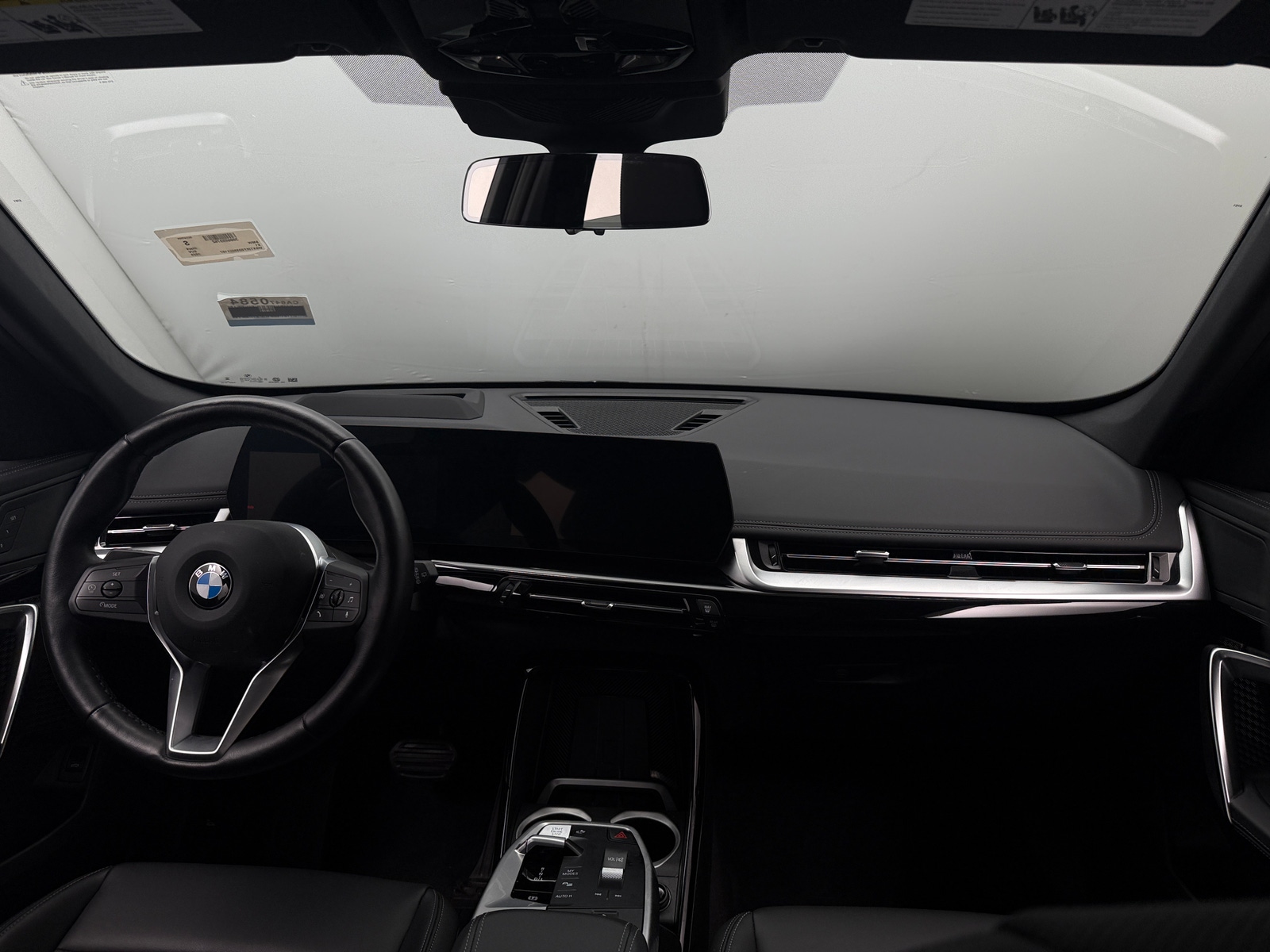 Thumbnail: 2025 BMW X1 - 2