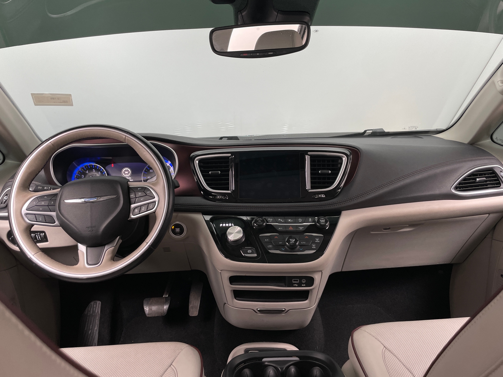 Thumbnail: 2018 Chrysler Pacifica - 2