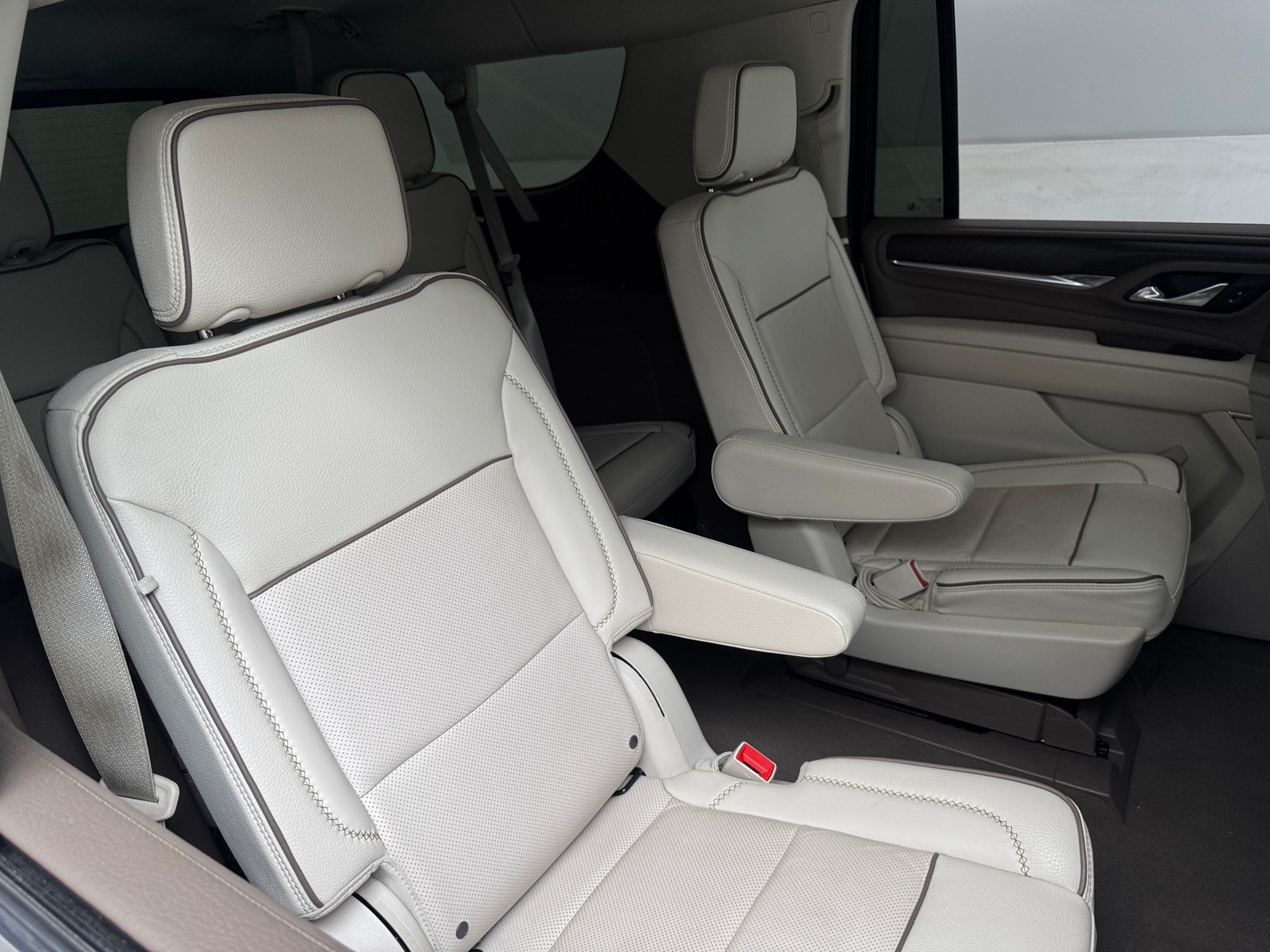 Thumbnail: 2023 GMC Yukon XL - 5