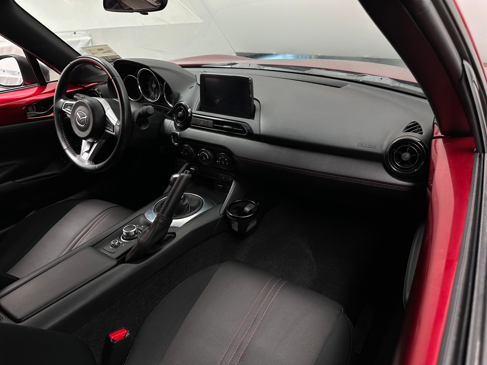 Thumbnail: 2019 Mazda MX-5 Miata - 3