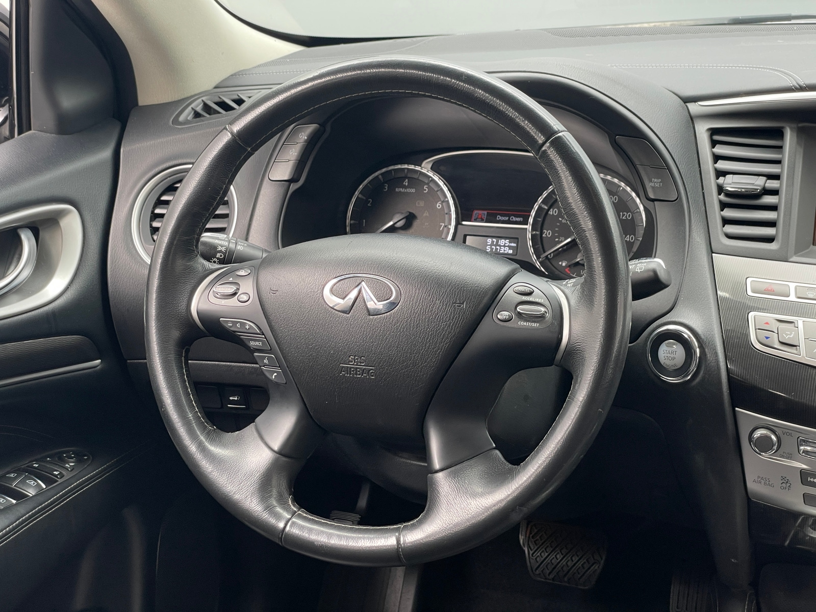 Thumbnail: 2018 INFINITI QX60 - 4