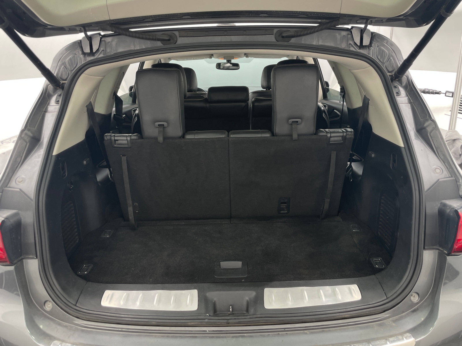 Thumbnail: 2018 INFINITI QX60 - 6
