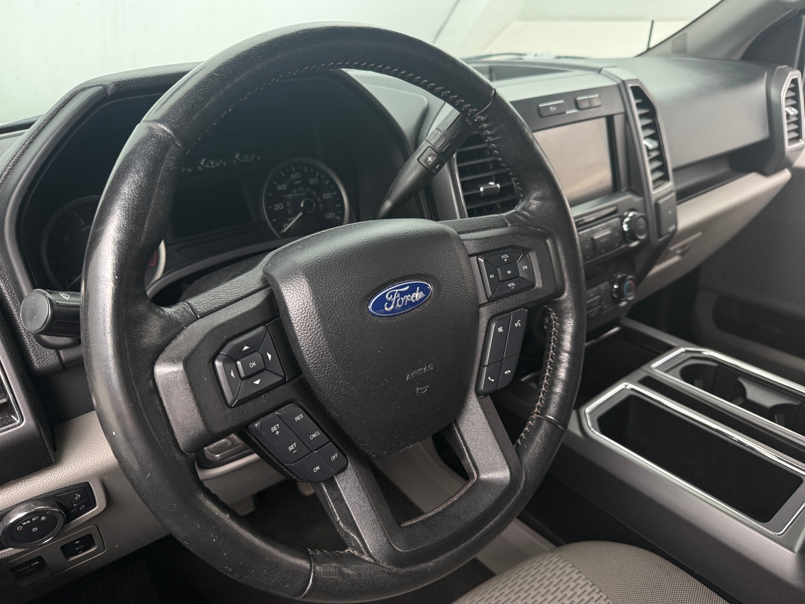 Thumbnail: 2019 Ford Econoline - 5