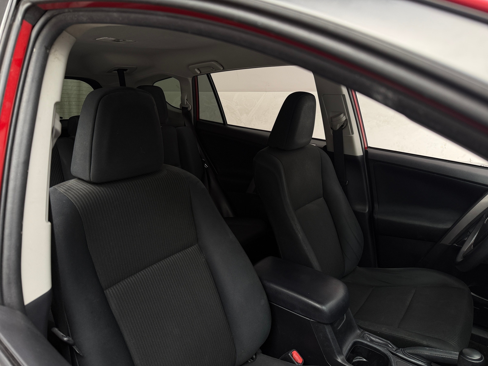 Thumbnail: 2017 Toyota RAV4 - 2