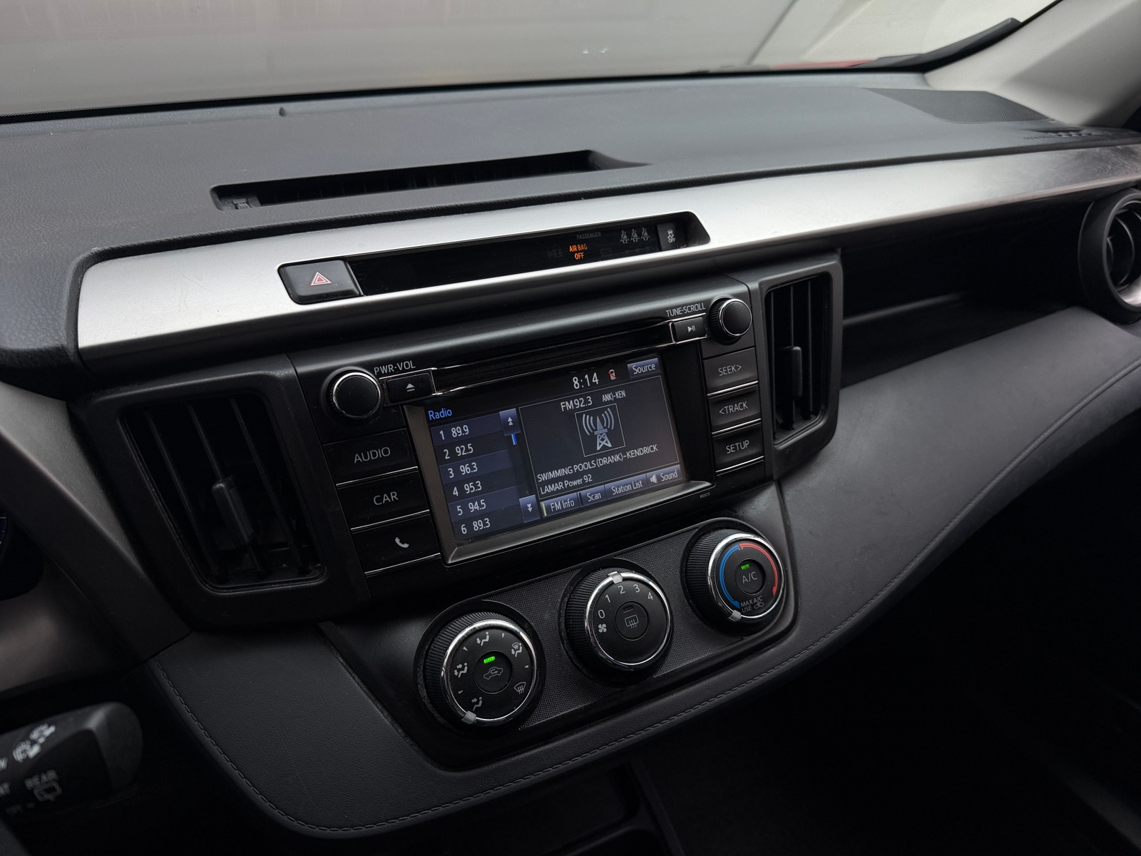 Thumbnail: 2017 Toyota RAV4 - 4