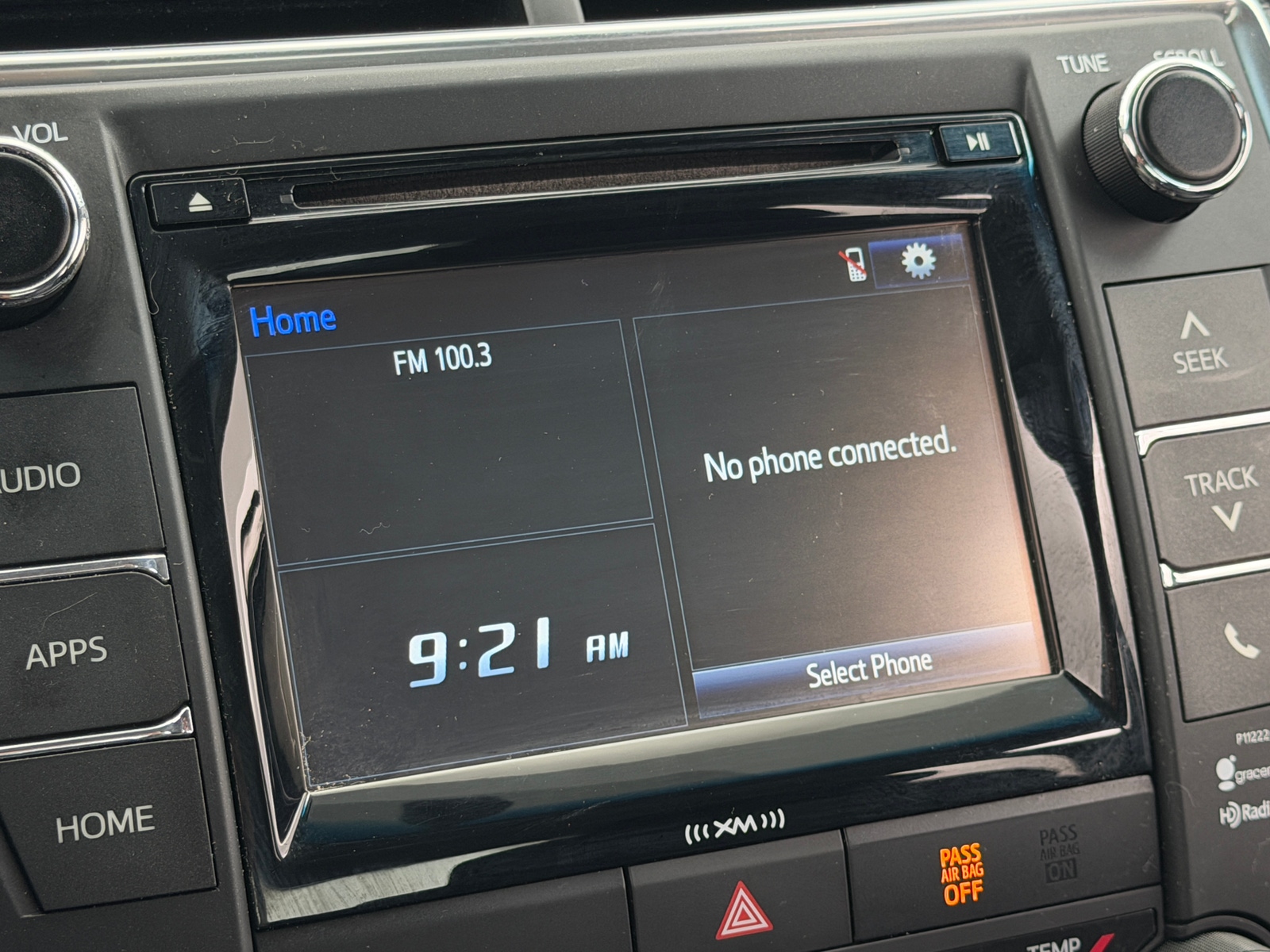 Thumbnail: 2016 Toyota Camry - 4