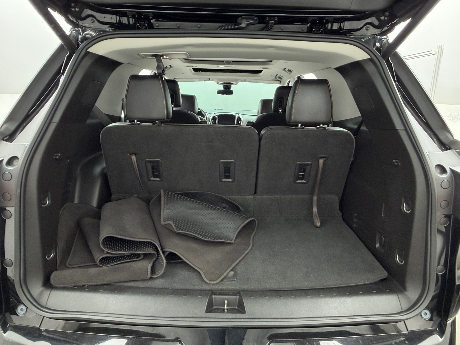 Thumbnail: 2018 Chevrolet Traverse - 6