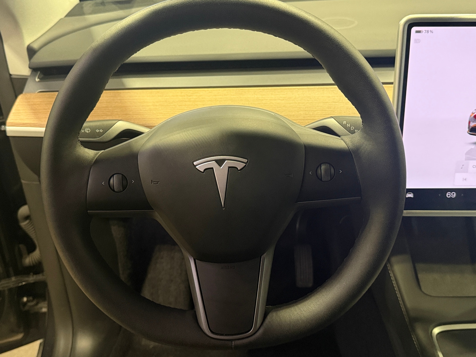 Thumbnail: 2025 Tesla Model Y - 4