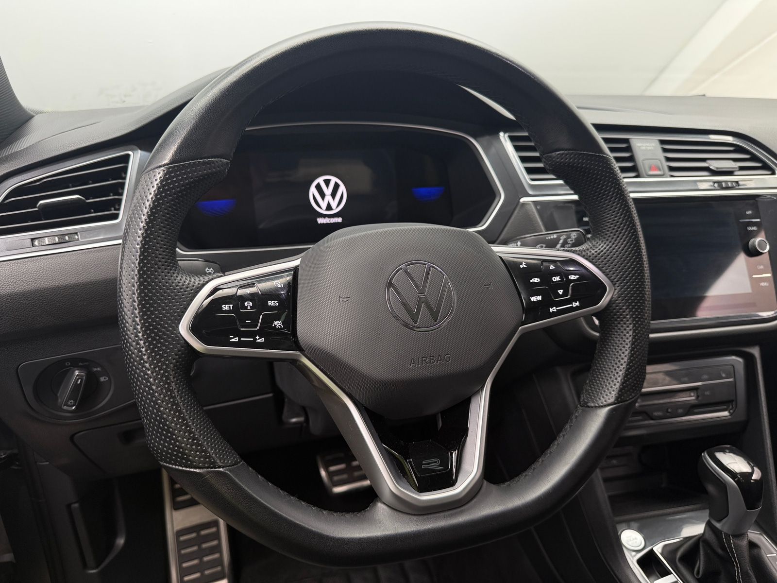 Thumbnail: 2024 Volkswagen Tiguan - 5