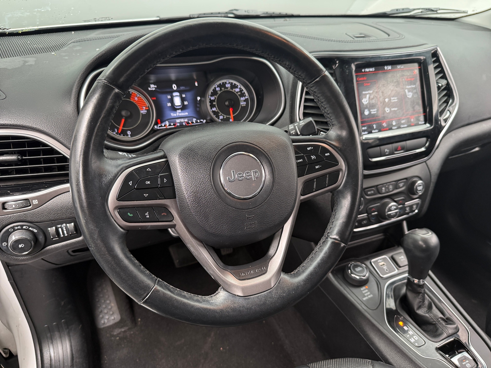 Thumbnail: 2019 Jeep Cherokee - 4
