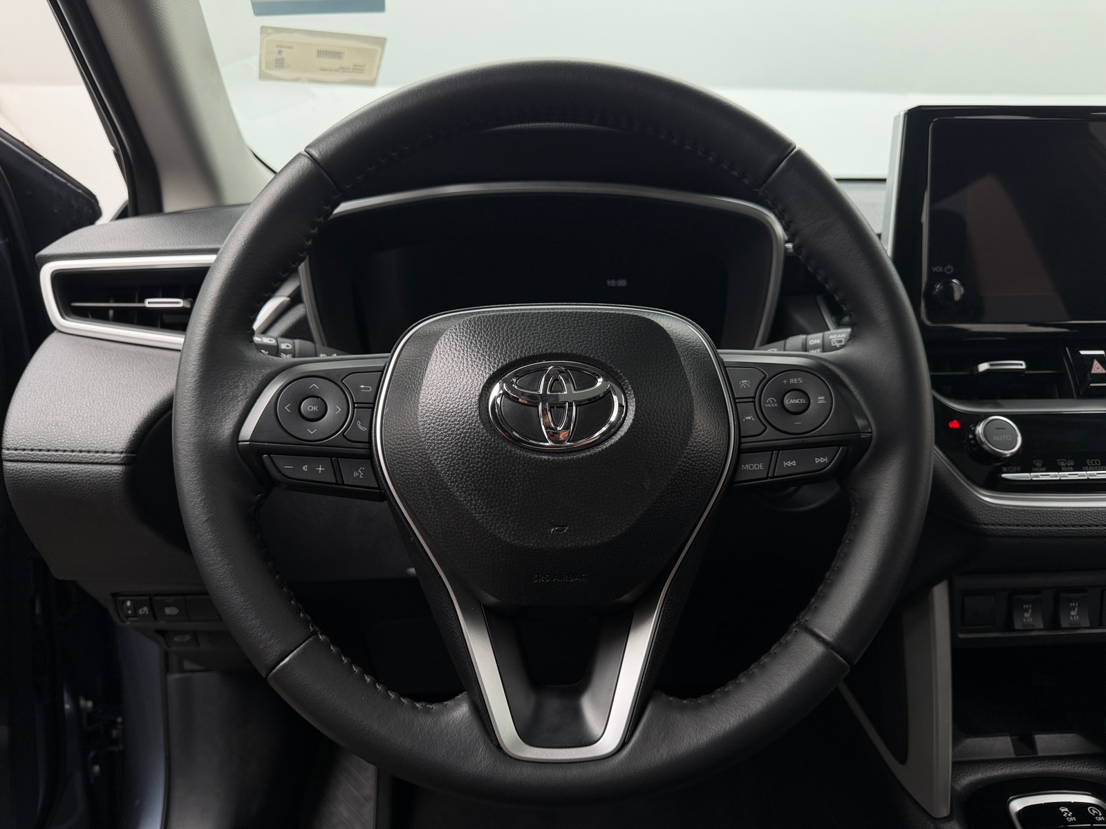 Thumbnail: 2025 Toyota Corolla Cross - 4