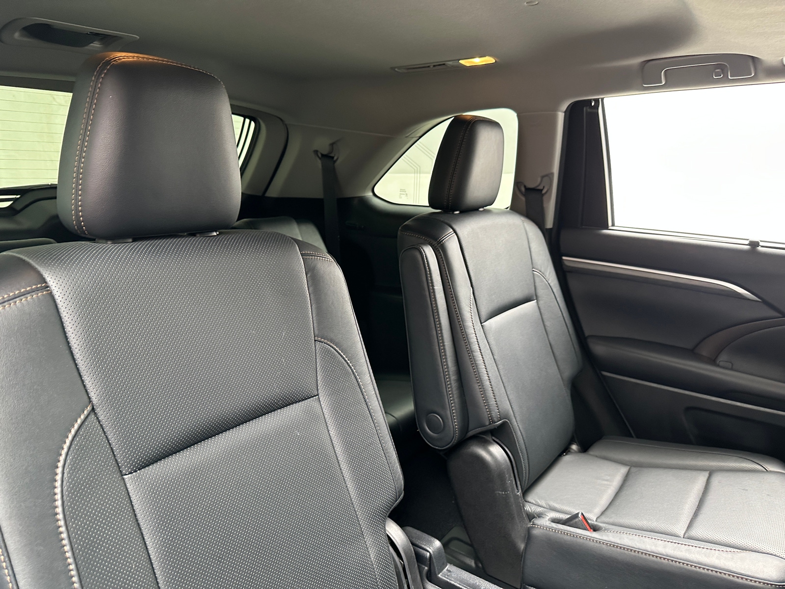 Thumbnail: 2017 Toyota Highlander - 5