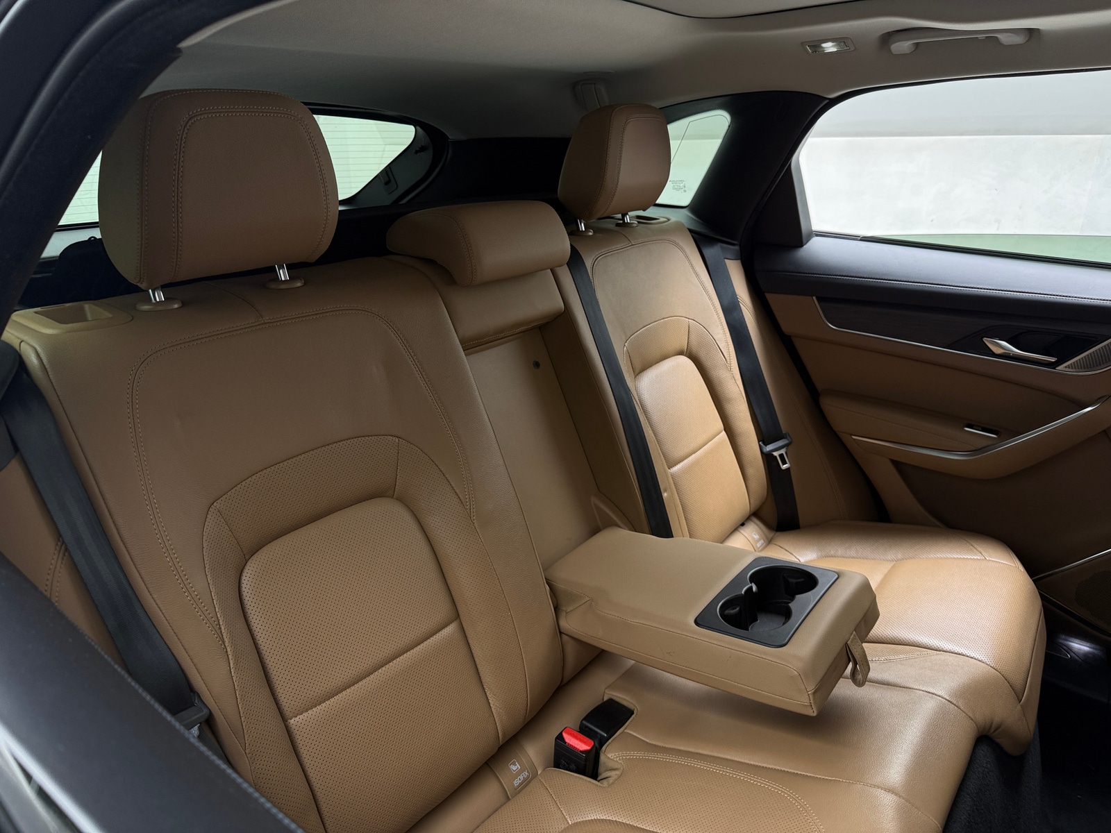 Thumbnail: 2021 Jaguar F-Pace - 5