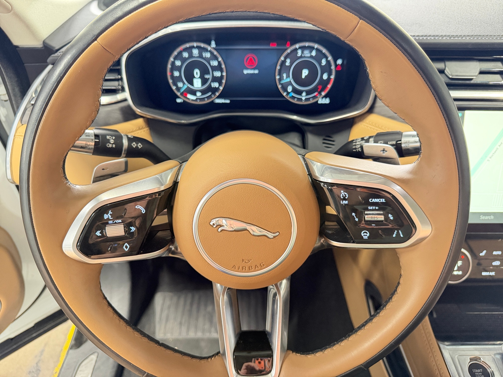 Thumbnail: 2021 Jaguar F-Pace - 4