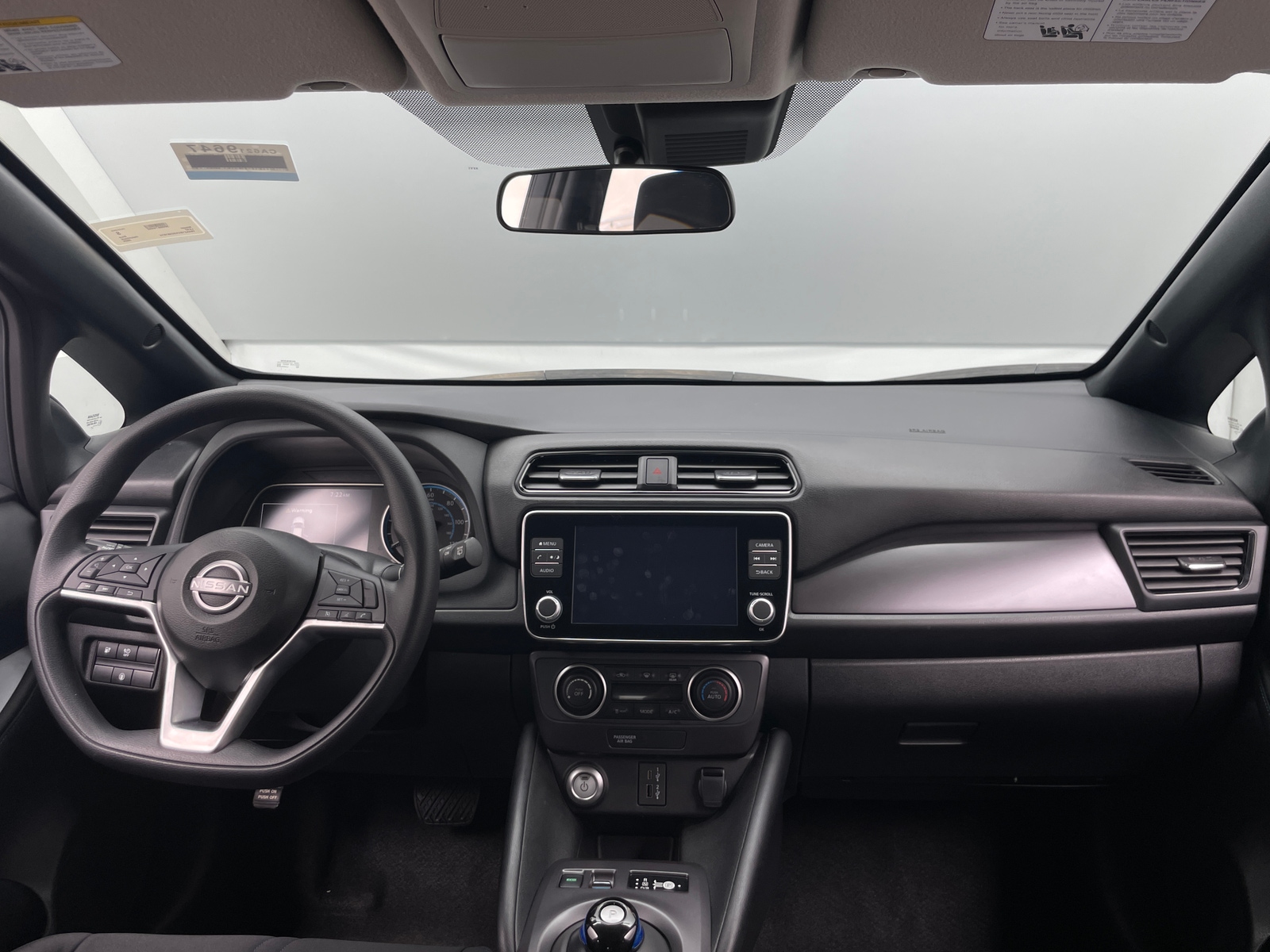 Thumbnail: 2025 Nissan Leaf - 3