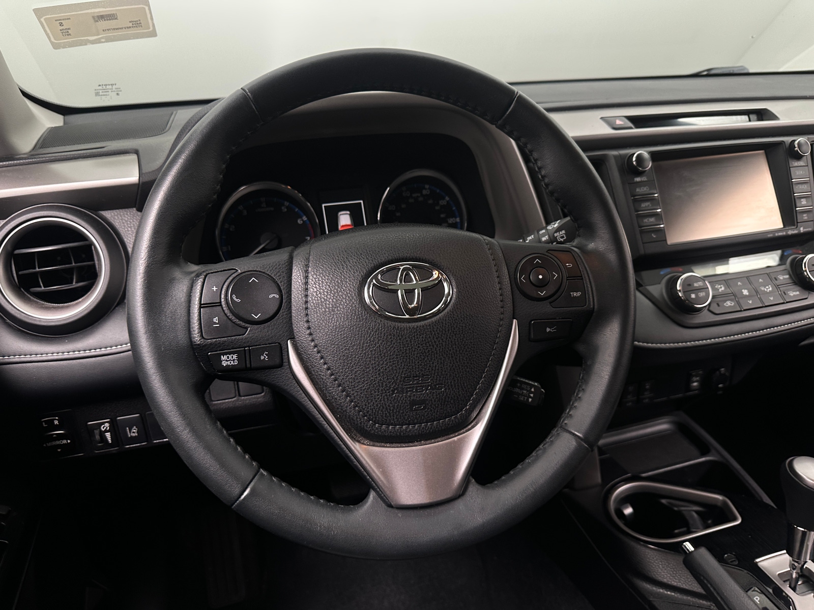 Thumbnail: 2017 Toyota RAV4 - 4