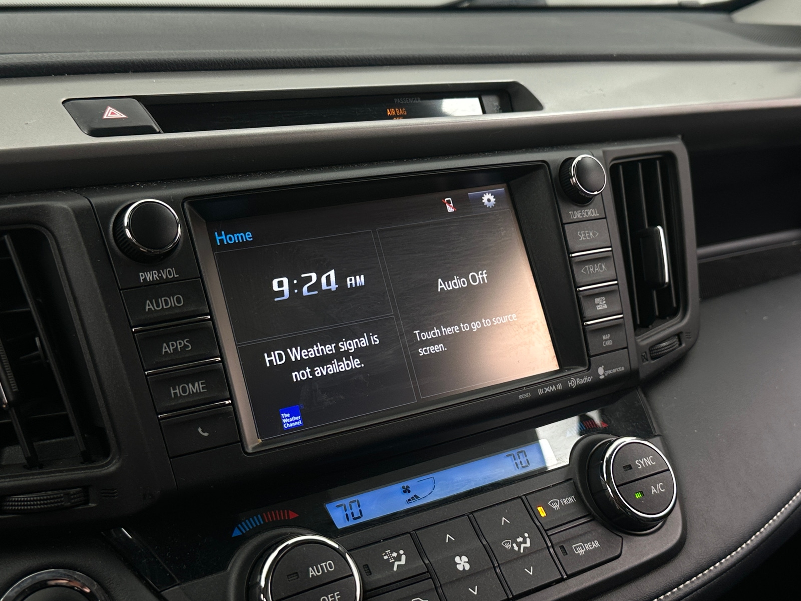 Thumbnail: 2017 Toyota RAV4 - 3