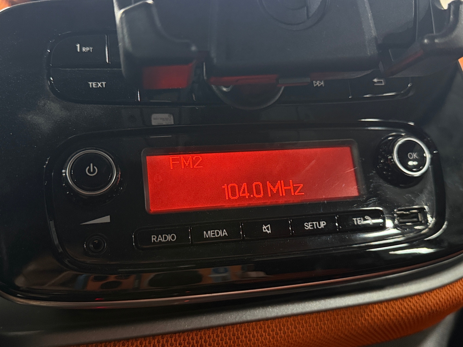 Thumbnail: 2016 smart fortwo - 4