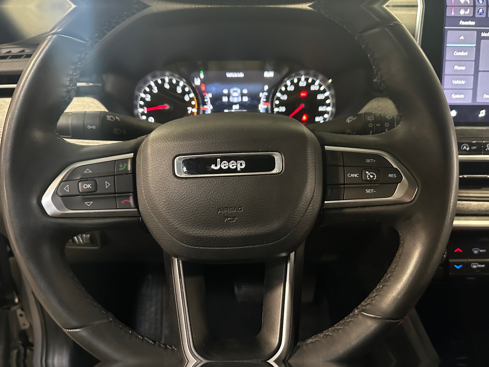 Thumbnail: 2023 Jeep Compass - 4