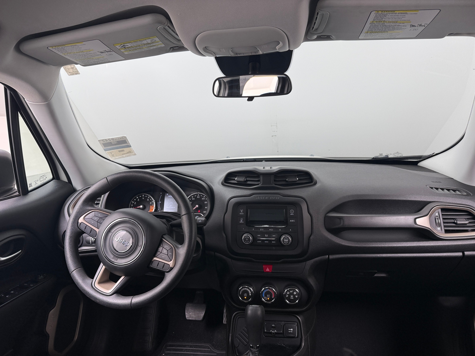 Thumbnail: 2017 Jeep Renegade - 3
