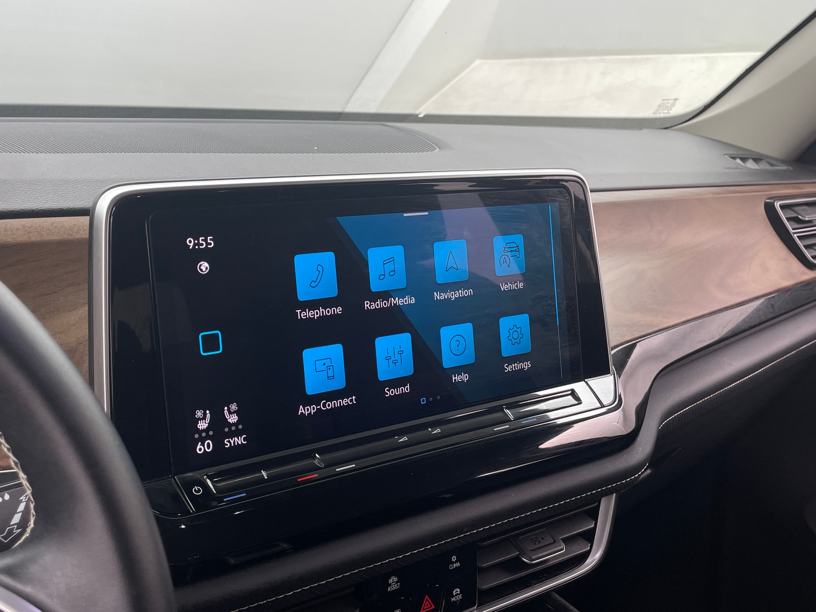 Thumbnail: 2025 Volkswagen Atlas - 4