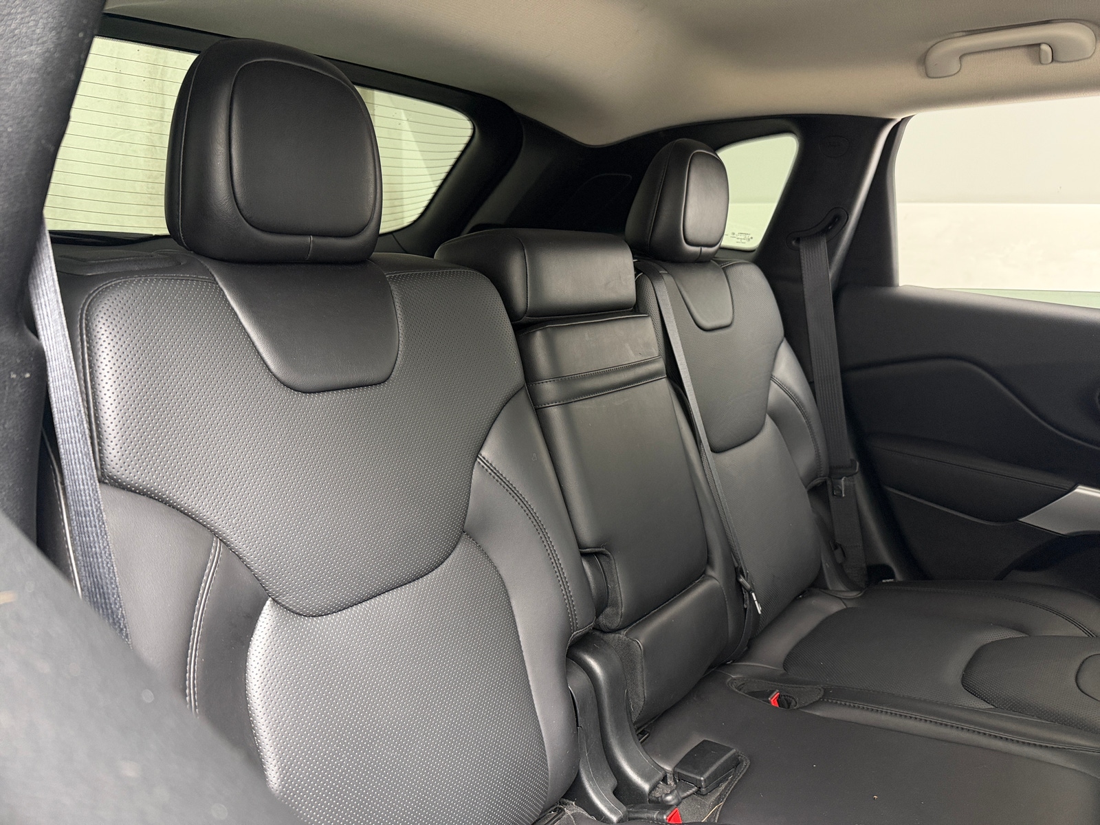 Thumbnail: 2018 Jeep Cherokee - 5