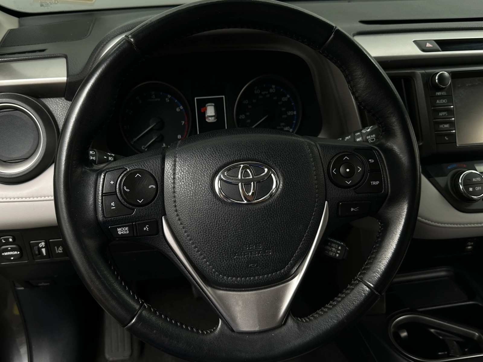 Thumbnail: 2017 Toyota RAV4 - 5