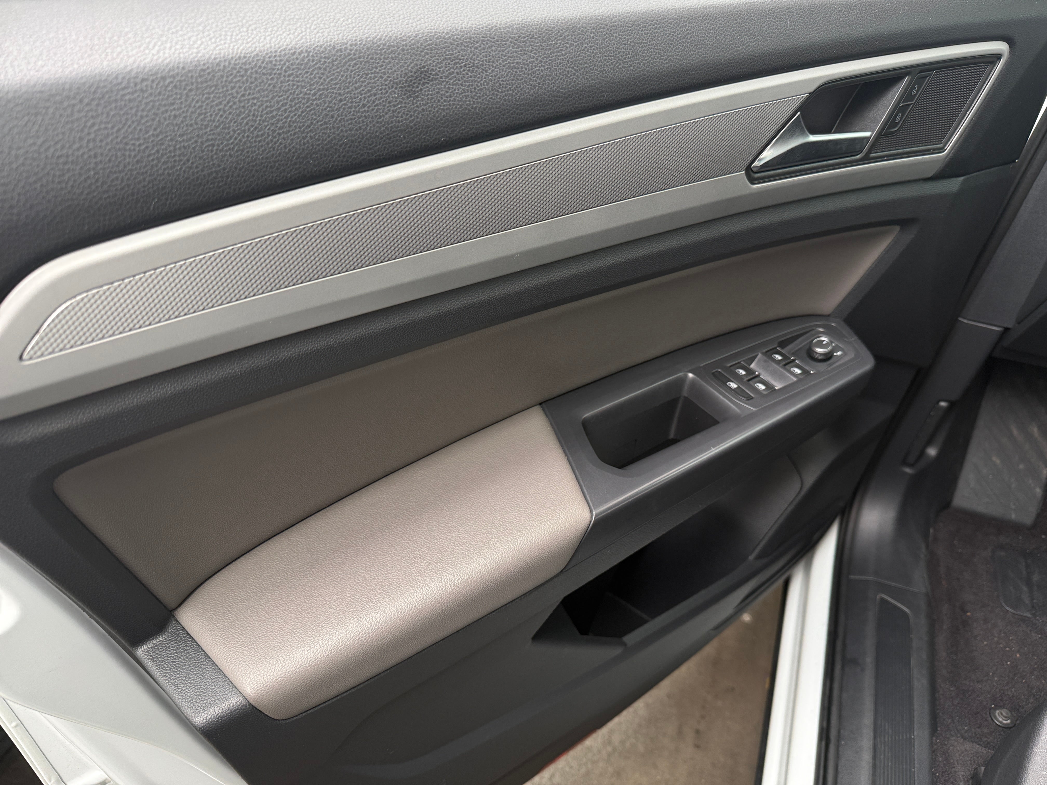 2021 Volkswagen Atlas Cross Sport S