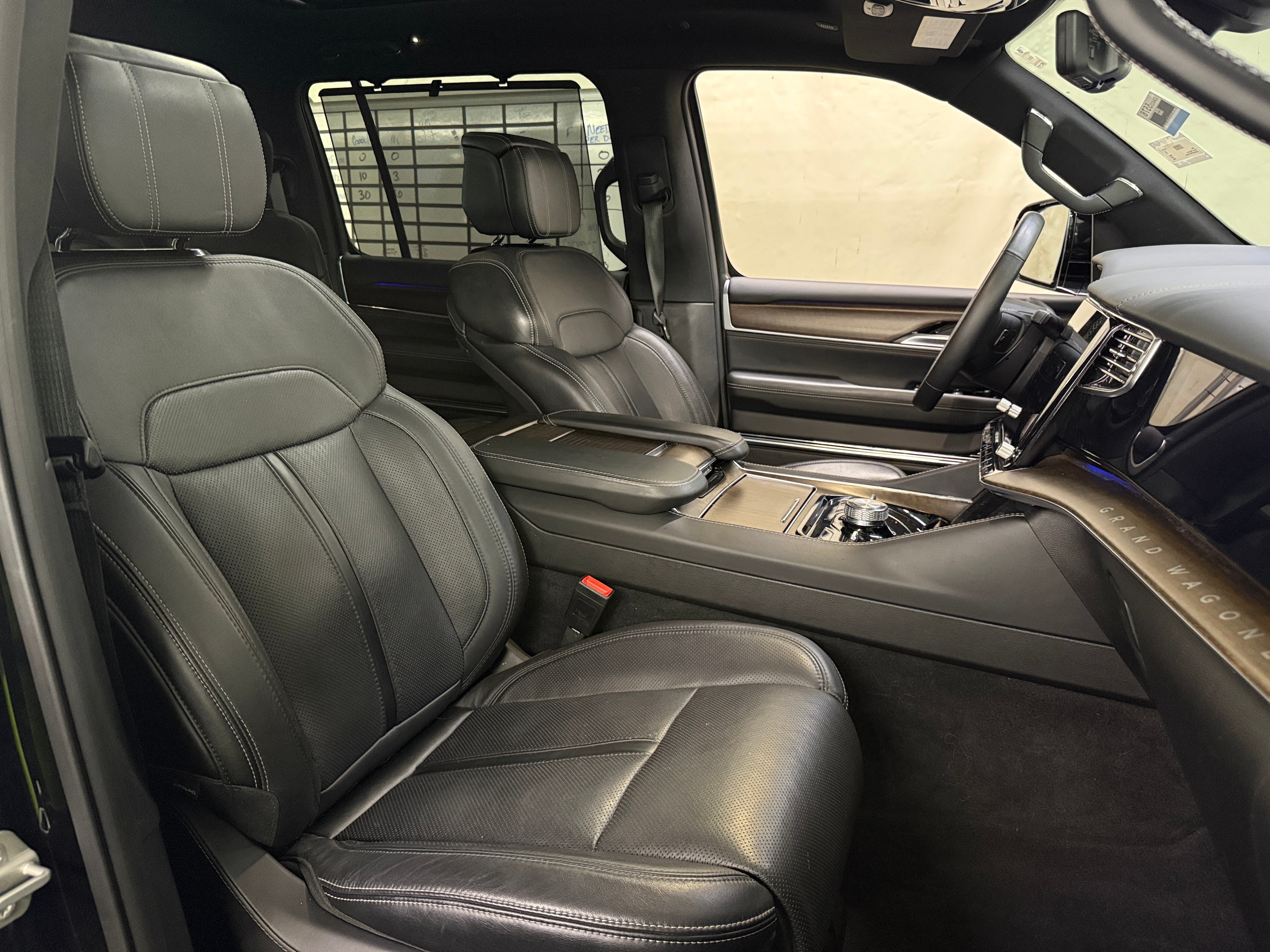 2024 Jeep Grand Wagoneer