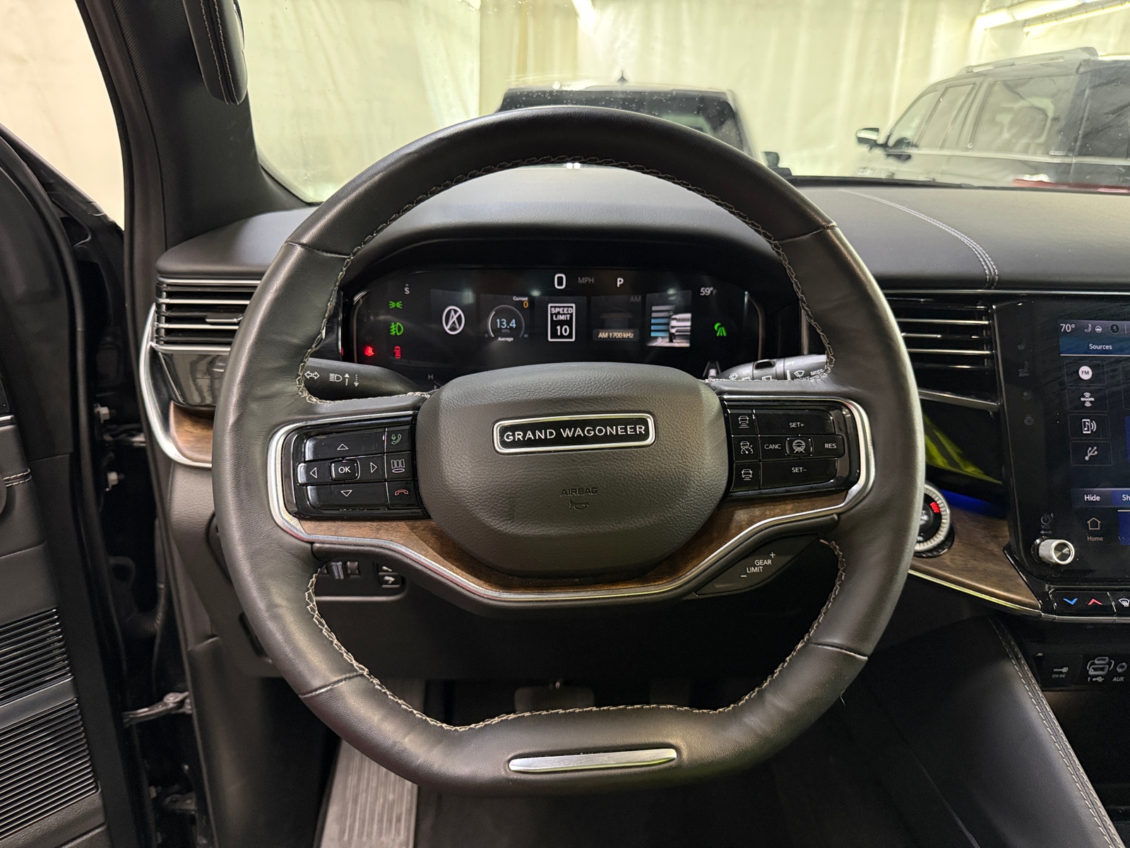 Thumbnail: 2024 Jeep Grand Wagoneer - 4