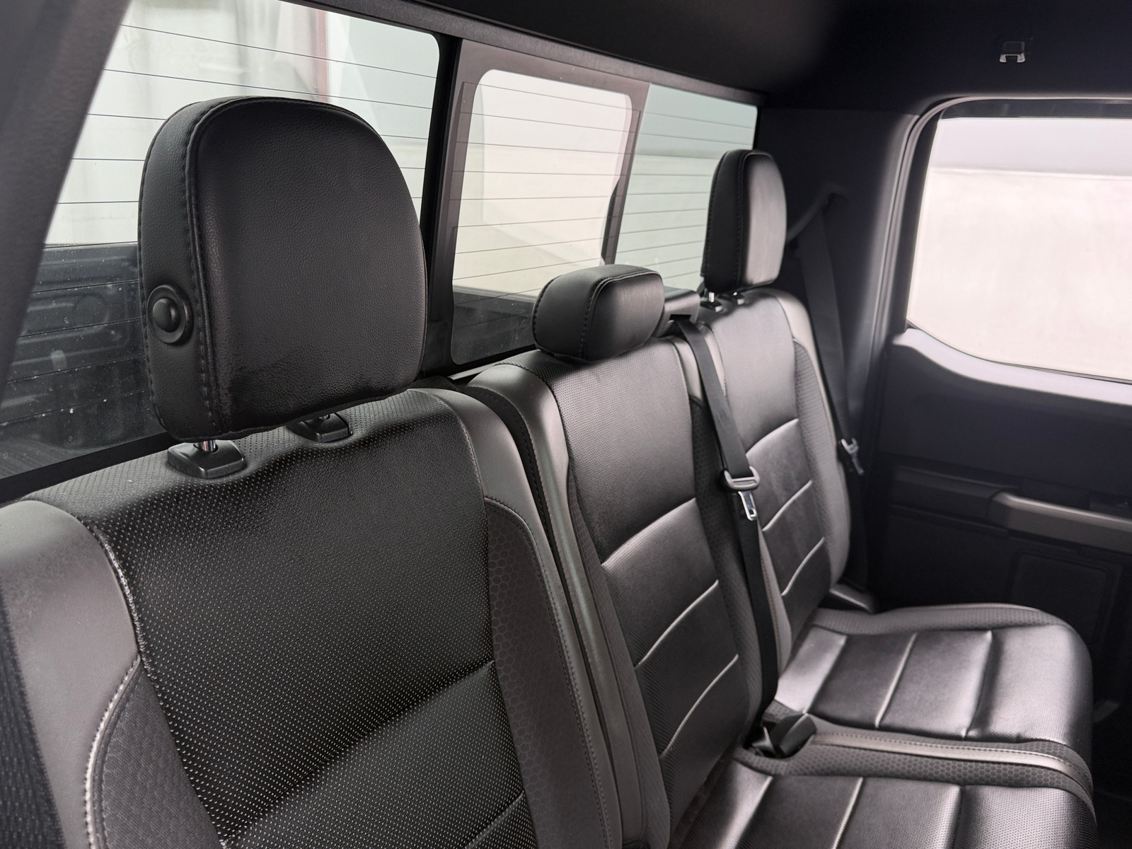 Thumbnail: 2019 Ford Econoline - 5