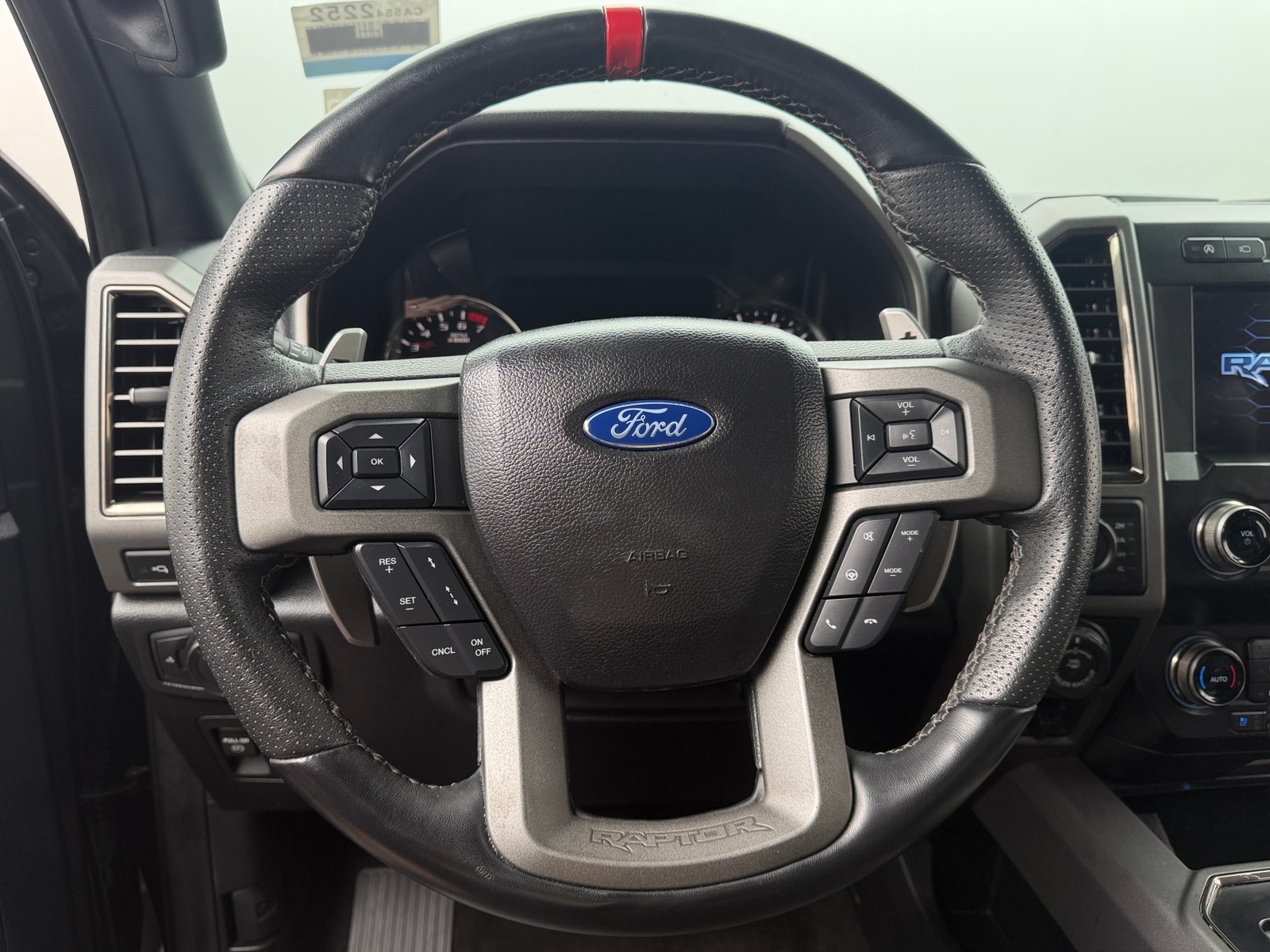 Thumbnail: 2019 Ford Econoline - 4